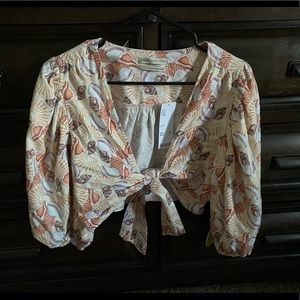 urban outfitters tie up crop top w/ shell pattern